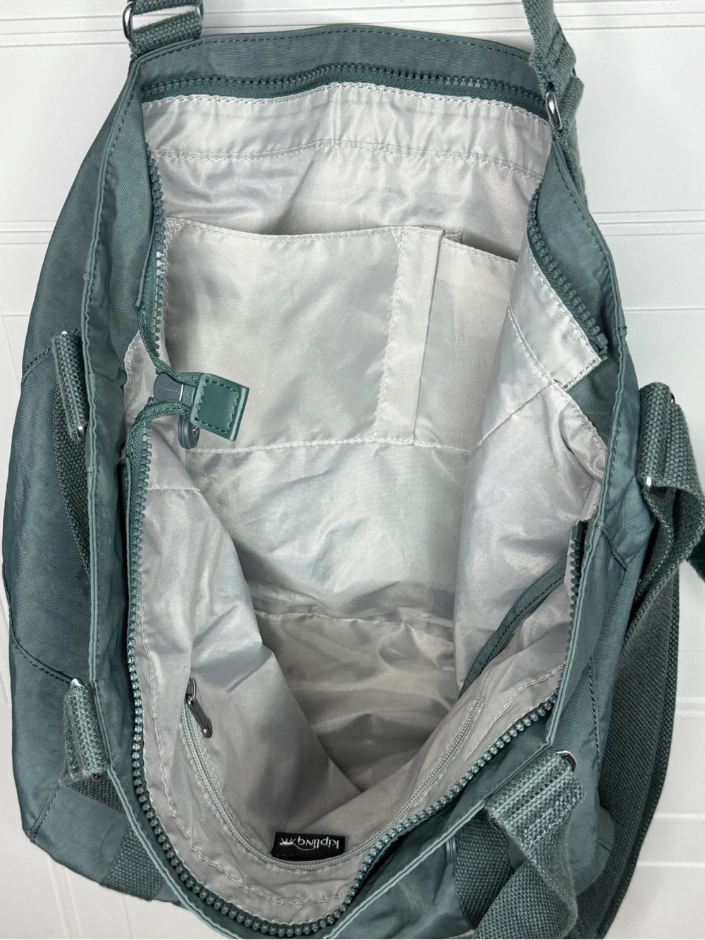 Kipling spacious tote